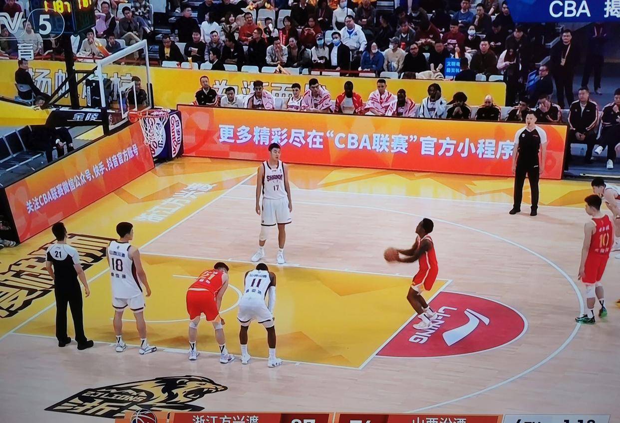 九游-荷甲赛程吃紧；广厦男篮国际比赛日官宣签约；球迷炸锅；高层口径保持一致的简单介绍-九游